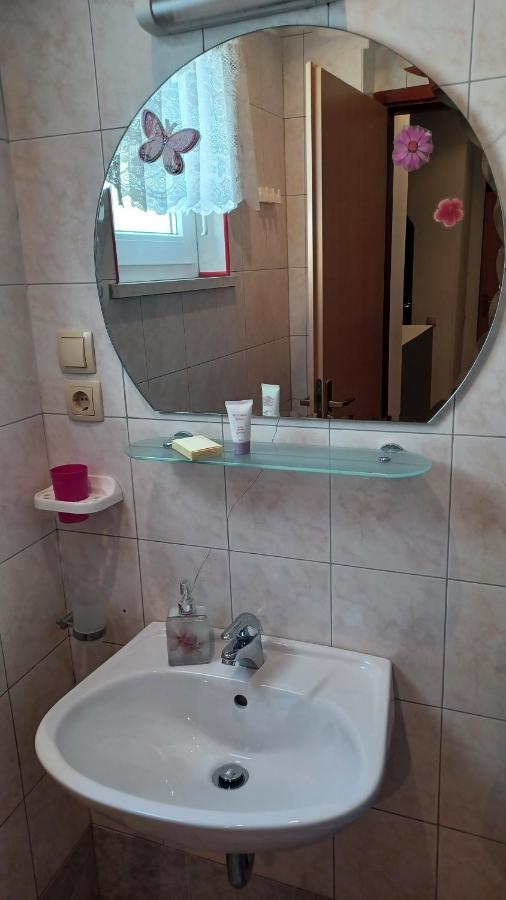 Apartmani Mary Dugi Rat Luaran gambar