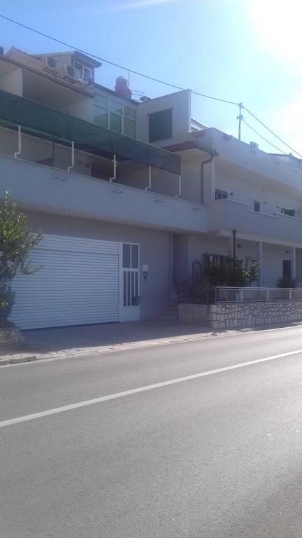 Apartmani Mary Dugi Rat Luaran gambar
